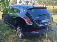 Usata Lancia Delta 120 CV (88 kW) 2011 Utilitaria