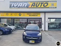 Usata Opel Adam 90 CV (66 kW) 2016 Bluazzurro Utilitaria