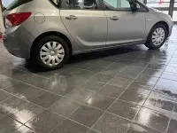Usata Opel Astra 110 CV (80 kW) 2010 Grigio Berlina