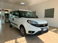 Usata Fiat Doblò Lounge 120 CV (88 kW) 2021 Bianco Monovolume
