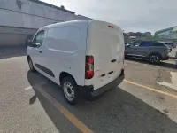 Nuova Opel Combo 131 CV (96 kW) 2026 Kaolin white Monovolume