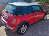 Usata Mini Cooper 116 CV (85 kW) 2002 Rosso Utilitaria