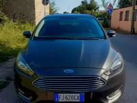 Begagnad Ford Focus Titanium 120 HK (88 kW) 2017 Brun Sedan