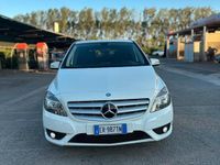 Usata Mercedes B200 156 CV (114 kW) 2013 Bianco Monovolume