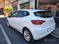 Usata Renault Clio V SE 72 CV (52 kW) 2020 Bianco Berlina