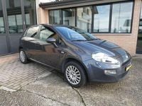 Usata Fiat Punto Street 69 CV (50 kW) 2014 Grigio grafite Utilitaria