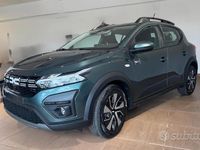 Nuova Dacia Sandero Expression 91 CV (66 kW) 2025 Verde Berlina