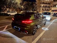 Usata Peugeot 308 GT 131 CV (96 kW) 2022 Verde Berlina