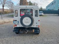 Usata Land Rover Defender 68 CV (50 kW) 2004 Bianco SUV