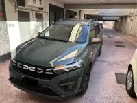 Usata Dacia Jogger Extreme 110 CV (80 kW) 2024 Verde Monovolume