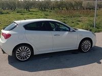 Usata Alfa Romeo Giulietta 140 CV (102 kW) 2011 Bianco Utilitaria