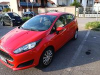 Usata Ford Fiesta 100 CV (73 kW) 2016 Rosso Berlina
