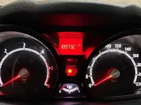 Usata Ford Fiesta 70 CV (51 kW) 2012 Bianco Berlina