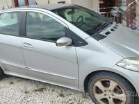 Usata Mercedes A180 Avantgarde 109 CV (80 kW) 2007 Grigio Utilitaria
