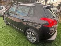 Usata Peugeot 2008 Active 75 CV (55 kW) 2015 Nero SUV