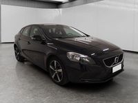 Usata Volvo V40 Kinetic 119 CV (87 kW) 2017 Nero Berlina