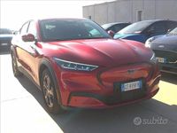 Usata Ford Mustang Mach-E 216 kW (294 CV) 2021 Rosso SUV