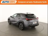 Usata Lexus UX Executive Line 152 CV (111 kW) 2019 Grigio SUV