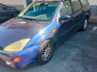 Usata Ford Focus 100 CV (73 kW) 2001 Blu Station wagon