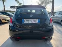 Usata Lancia Ypsilon 69 CV (50 kW) 2014 Nero Utilitaria
