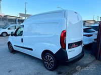 Usata Fiat Doblò S 120 CV (88 kW) 2019 Bianco Monovolume