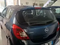 Usata Opel Corsa 65 CV (47 kW) 2011 Bluazzurro Utilitaria