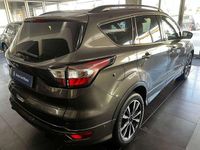 Usata Ford Kuga ST-Line 150 CV (110 kW) 2017 Grigio SUV