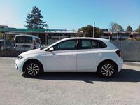 Usata VW Polo Life 95 CV (69 kW) 2023 Bianco Utilitaria