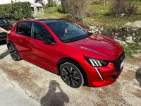 Usata Peugeot 208 GT-line 102 CV (75 kW) 2020 Rosso Utilitaria