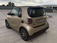 Usata Smart ForTwo Coupé 55 kW (75 CV) 2023 Oro Utilitaria