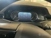 Usata Land Rover Range Rover evoque R-Dynamic 163 CV (119 kW) 2022 Antracite SUV