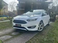 Usata Ford Focus ST-Line 120 CV (88 kW) 2017 Bianco Berlina