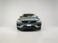Usata Volvo V60 CC Ultimate 197 CV (144 kW) 2022 Grigio Station wagon