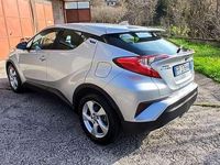 Begagnad Toyota C-HR Active 98 HK (72 kW) 2018 Silver SUV