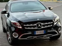 Usata Mercedes GLA180 109 CV (80 kW) 2017 Nero SUV
