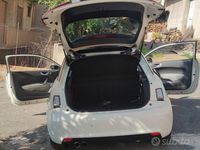 Usata Audi A1 Ambition 122 CV (89 kW) 2011 Bianco Utilitaria