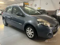 Usata Renault Clio Dynamique 75 CV (55 kW) 2009 Grigio Station wagon