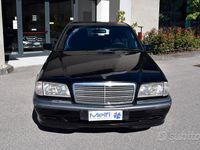 Usata Mercedes C200 Classic 125 CV (91 kW) 2000 Nero Berlina
