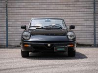 Usata Alfa Romeo Spider 132 CV (97 kW) 1991 Nero Cabrio