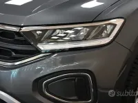 Usata VW T-Roc Life 110 CV (80 kW) 2023 Grigio SUV