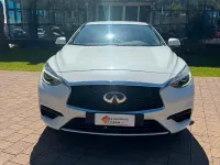 Usata Infiniti Q30 Business Executive 109 CV (80 kW) 2016 Bianco Berlina