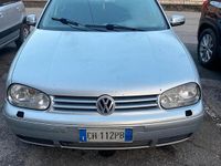 Usata VW Golf IV 101 CV (74 kW) 2001 Grigio Berlina
