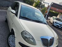 Usata Lancia Ypsilon 60 CV (44 kW) 2006 Giallo Utilitaria