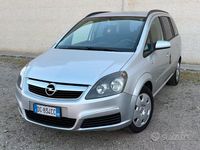 Usata Opel Zafira 94 CV (69 kW) 2007 Grigio Monovolume