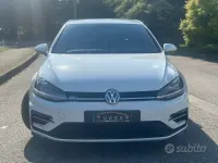 Second-hand VW Golf VII R-line 150 CP (110 kW) 2017 Alb Berlinǎ