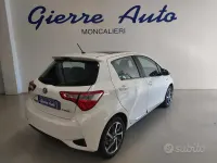Usata Toyota Yaris Hybrid Style 101 CV (74 kW) 2018 Bianco Berlina