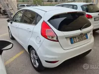 Second-hand Ford Fiesta Titanium 80 CP (58 kW) 2014 Alb Hatchback