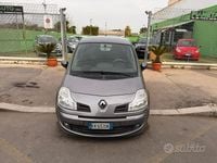 Usata Renault Modus 74 CV (54 kW) 2011 Grigio Monovolume