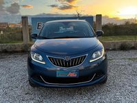 Usata Lancia Ypsilon Silver 69 CV (50 kW) 2022 Blu Utilitaria