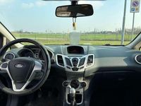 Usado Ford Fiesta Business Edition 97 HP (71 kW) 2011 Preto Citadino